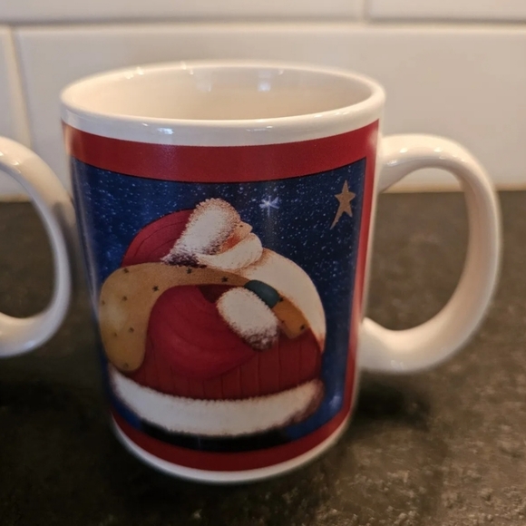 Set of 2 Santa Christmas holiday coffee mugs by Fiddlestix - Picture 3 of 6